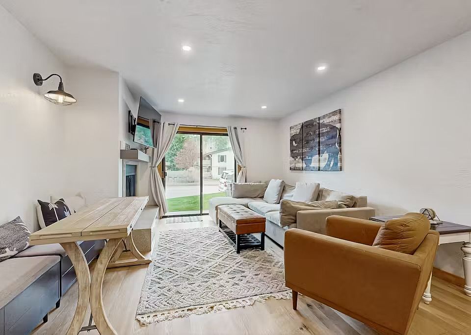 Compact dining room table, which unfolds to sit 8 people. Bench seats with storage.