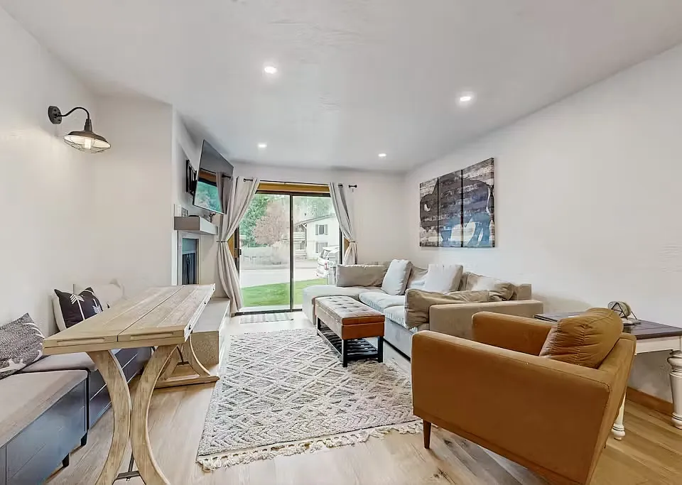 Compact dining room table, which unfolds to sit 8 people. Bench seats with storage.