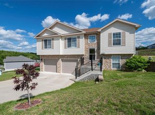 201 Ridgeview Dr, Saint Robert, MO 65584