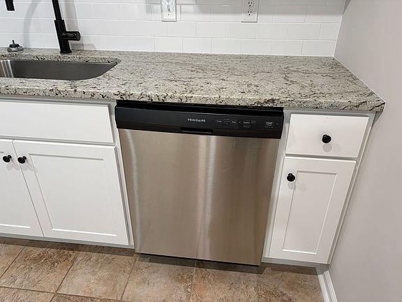 4th image of 522-540 Amelon Rd #526