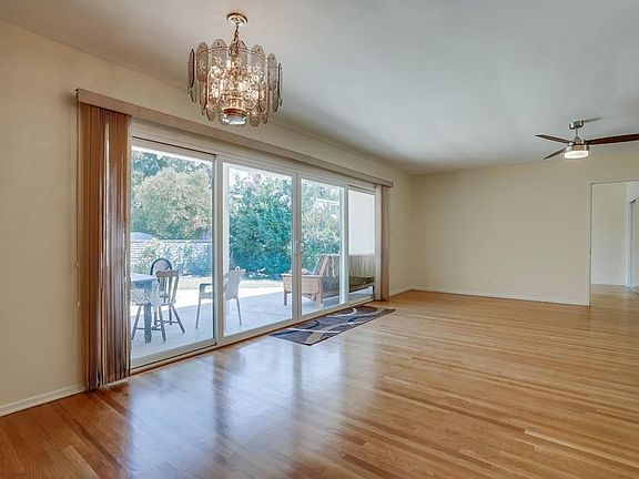 5th image of 4518 Whitsett Ave
