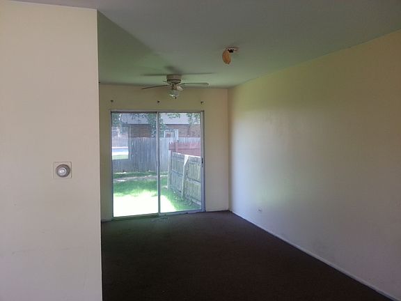 3rd image of 4042 Euclid Ln