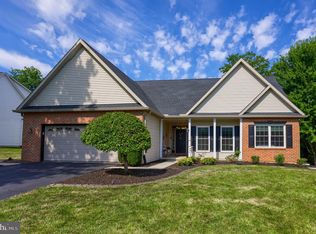 29 Oak Knoll Cir #L-0040, Lebanon, PA 17042