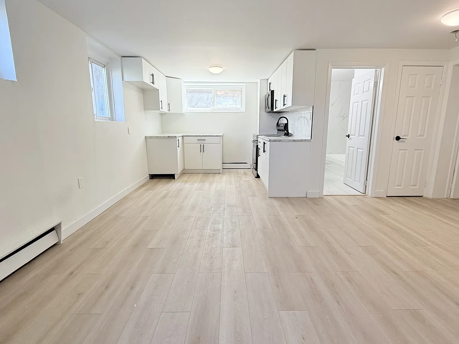 359 Hilton Avenue — Photo 4