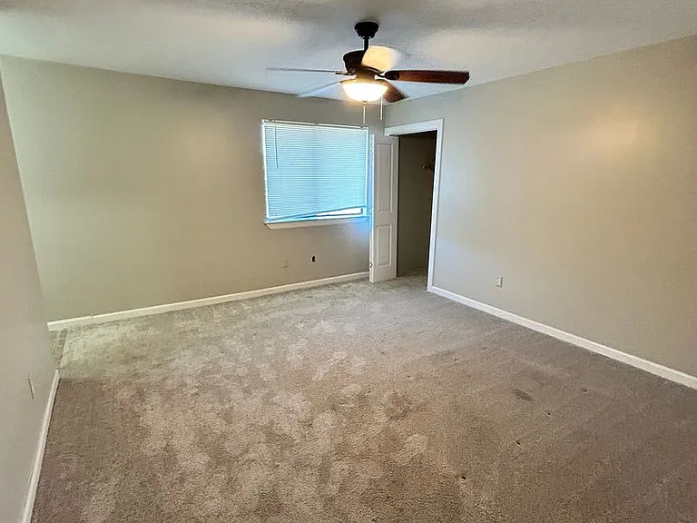 147 Cheri Ln — Photo 17
