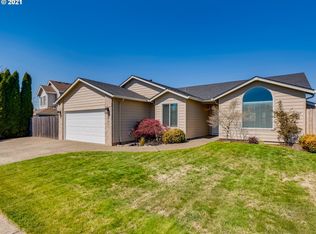 19351 Rollins St, Oregon City, OR 97045