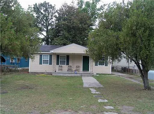 Duplex For Rent-Great Location! — Photo 2