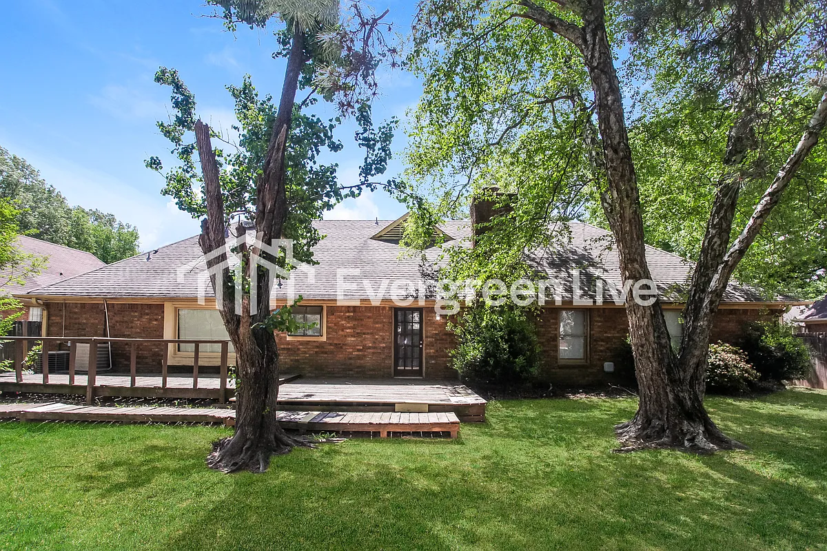Building Photo - 7226 Germanshire Oaks Cv