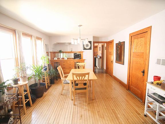 5th image of 2459 N Bartlett Ave