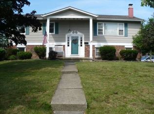 128 Tomcyn Dr, Williamsville, NY 14221