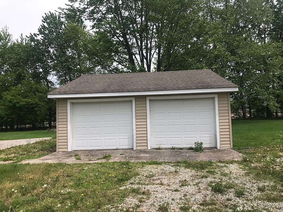 1st image of 8916 N Nellie Ln