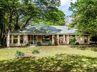 136 Briar Mdw, Huntsville, TX 77320