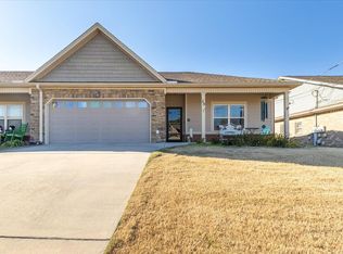 59 Southshore Dr, Fort Oglethorpe, GA 30742