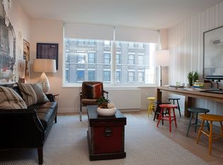550 W 45th St APT 412, New York, NY 10036