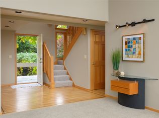 28911 Beach Dr NE, Poulsbo, WA 98370