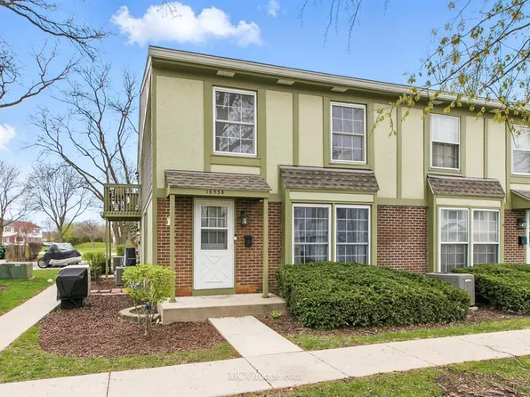 1653 Valley Forge Ct APT B, Wheaton, IL 60189