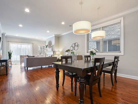 5th image of 3017 N Damen Ave #1