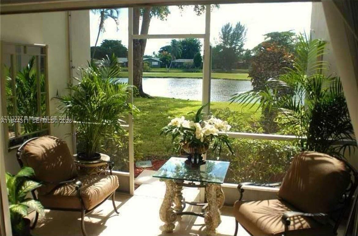 2451 SW 82nd Ave APT 106