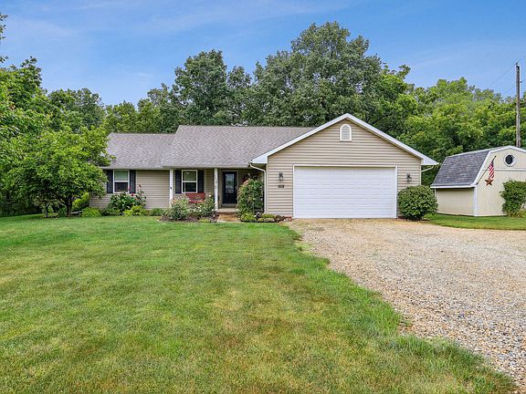 2nd image of 1818 Walden Dr