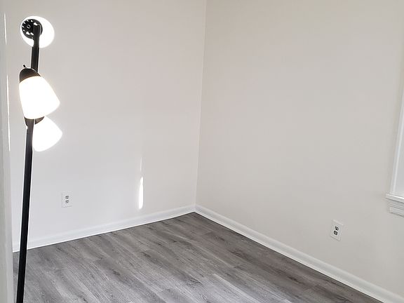 3rd image of 64 Belmont Ave APT 6