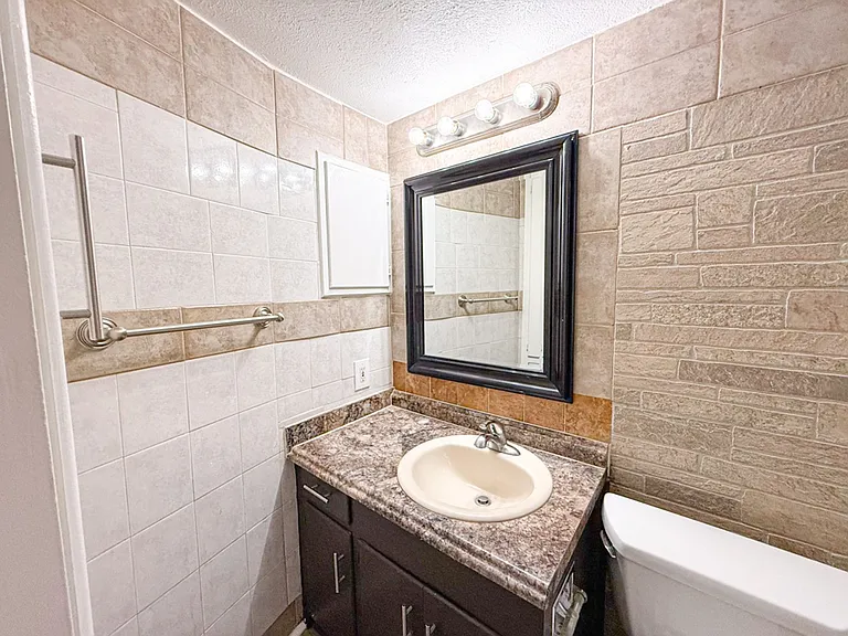 5001 Bowser Ave #103 — Photo 15