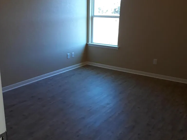 1092 Dunlap Dr — Photo 7