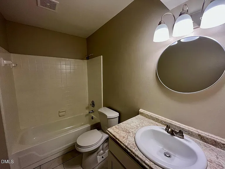4205 Greencastle Ct #D — Photo 6