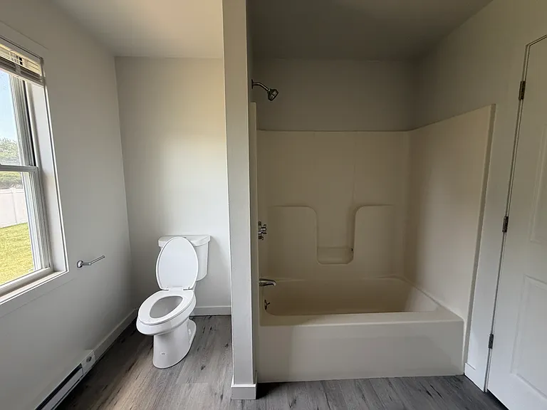 4 York Ct — Photo 6
