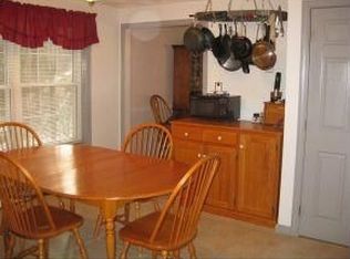 6 Stonegate Ln, Salem, NH 03079