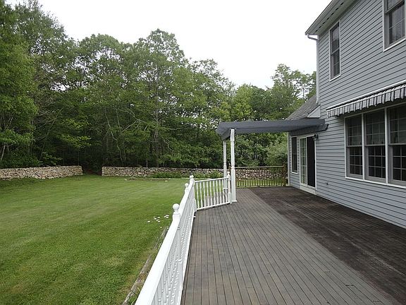 Full-length mahogany deck