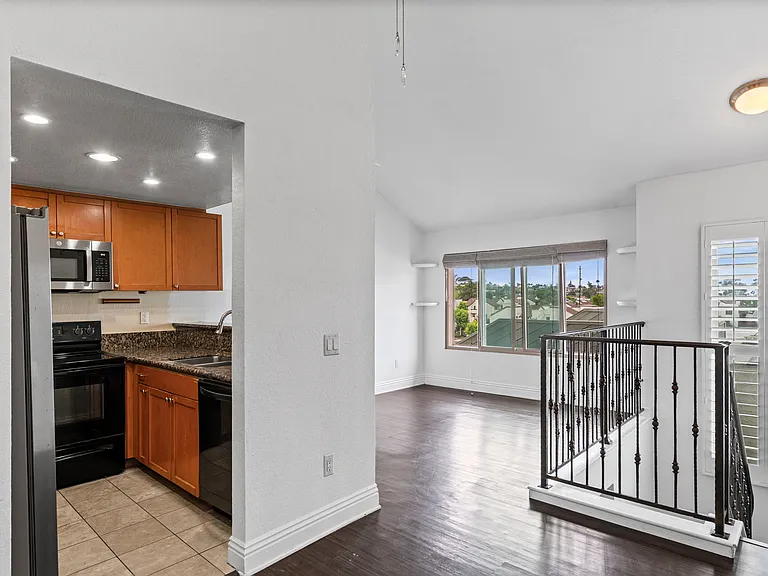 2257 Worden St #3 — Photo 5