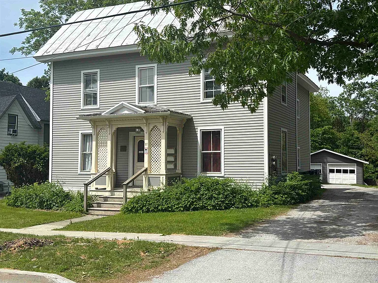 27 Upper Welden St #2 — Photo 2