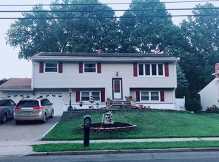 1205 Huron Rd, North Brunswick, NJ 08902
