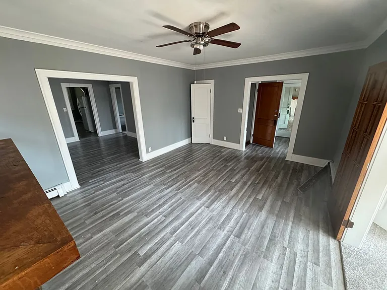 2405 N Sheridan Rd — Photo 3