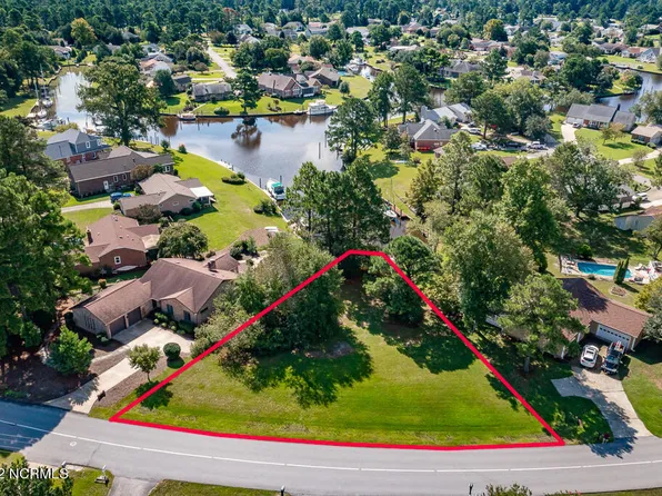 1304 Pelican Drive, New Bern, NC 28560