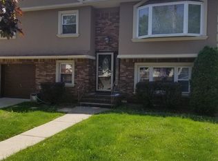 540 Vineland Ave, Staten Island, NY 10312