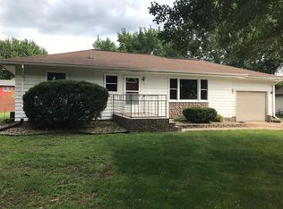 124 S 4th Ave, Brandon, SD 57005