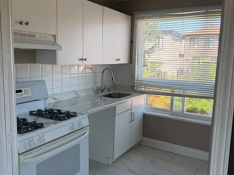 983 Victoria Park Ave #2 — Photo 2
