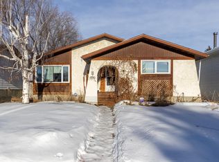 1330 72nd St NW, Edmonton, AB T6K2S9