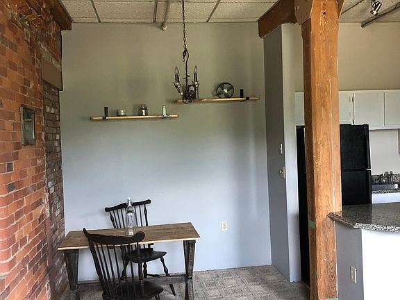 4th image of 222 Williams St E APT 302