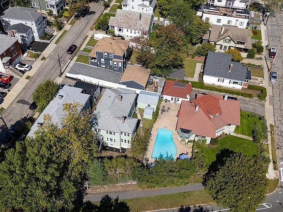 5th image of 330-332 Charles River Rd