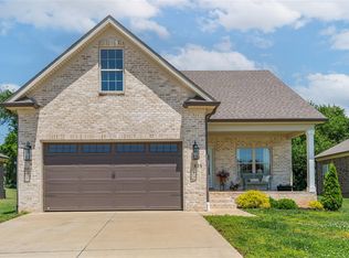 628 McIntyre St, Bowling Green, KY 42101