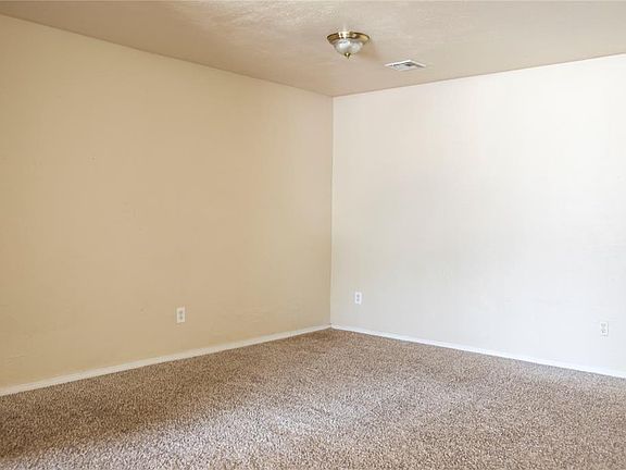 3rd image of 400 S Greengate Dr