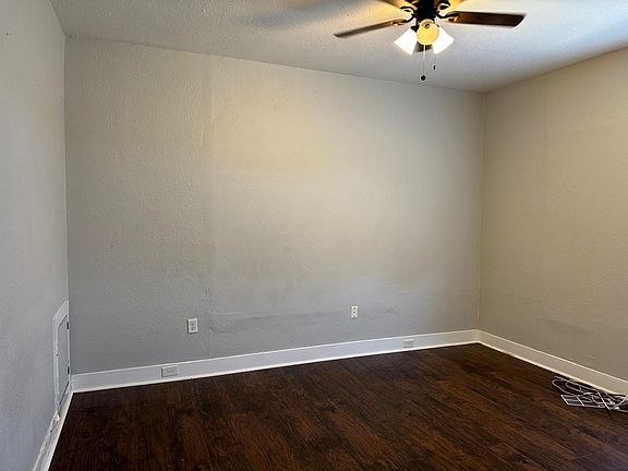 5th image of 2300 Kings Hwy