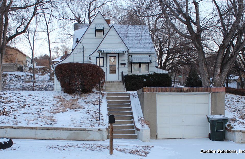 1st image of 1524 S Linn St