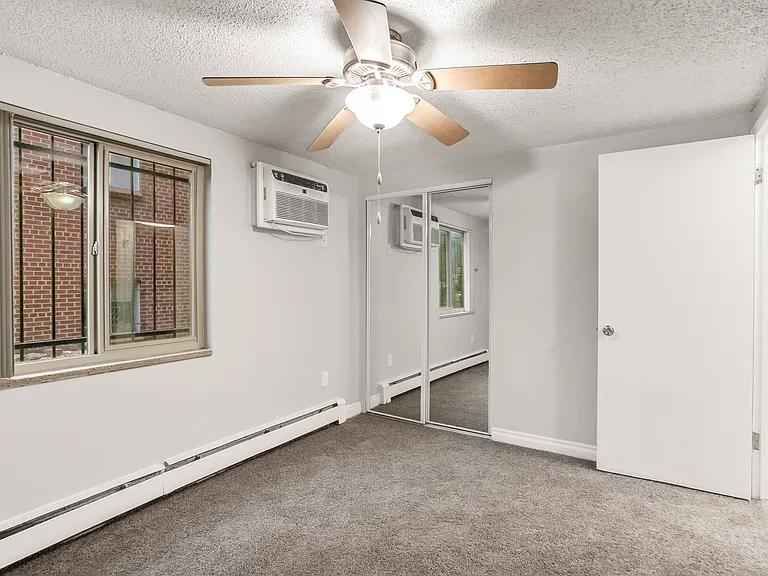 222 Logan — Photo 44