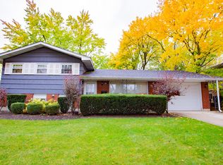 1750 N Newport Rd, Hoffman Estates, IL 60169