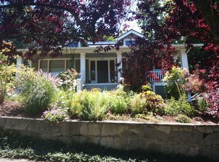 211 NW 62nd St, Seattle, WA 98107