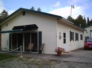 N4083 N Saint Martins Pt, Hessel, MI 49745