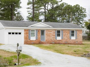 1425 Mockingbird Ln, New Bern, NC 28562